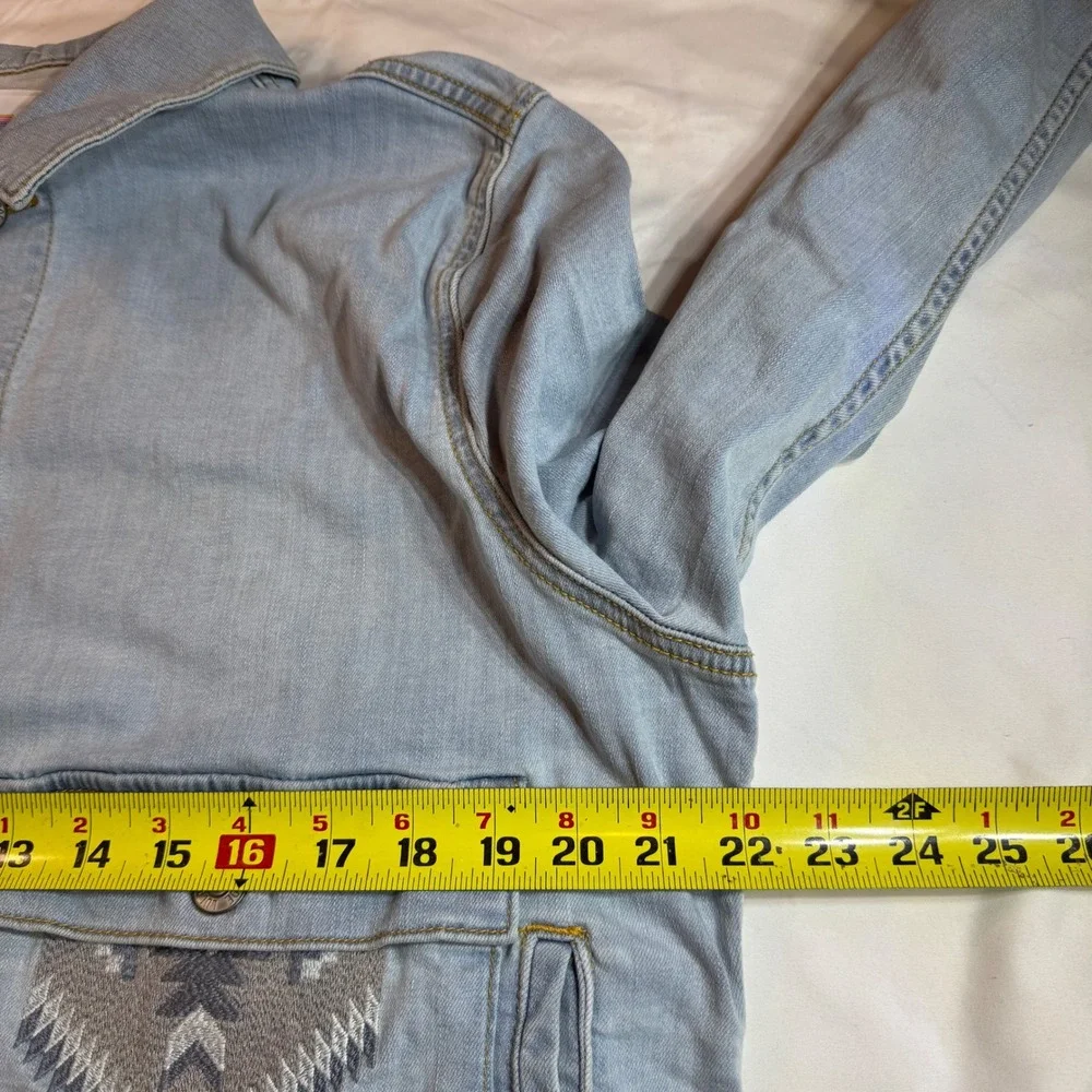 LuLaRoe Jaxson Denim Jacket Aztec Embroidery Blue Women's 2XL Boho Trucker‎ Y2K